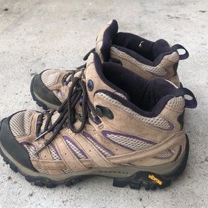 Merrel vibram hiking shoe wide